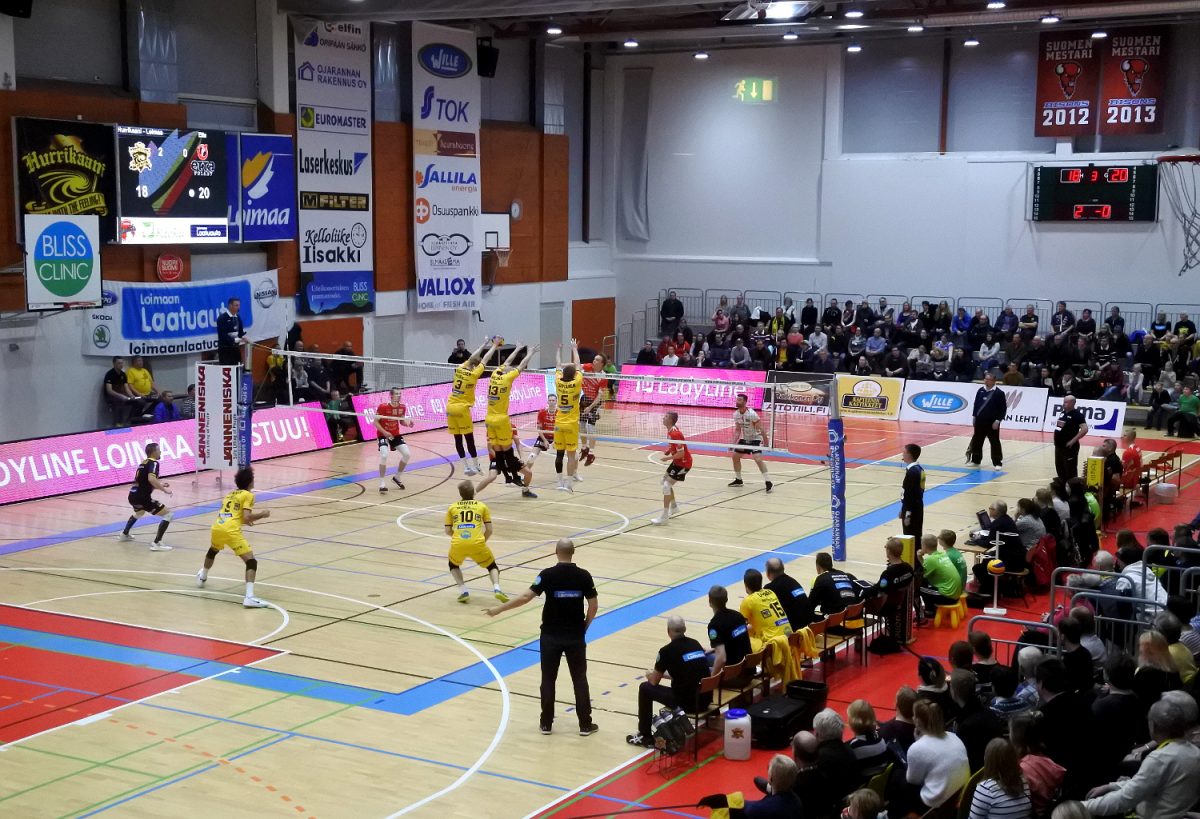 Antti Poikela siirtyy Akaa-Volleysta kaksinkertaiseen Ranskan mestariin