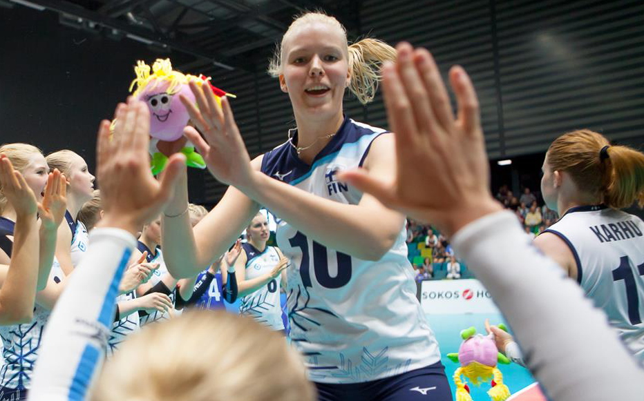 Lentopallo: Suomen naisten maajoukkue avasi kautensa voitolla