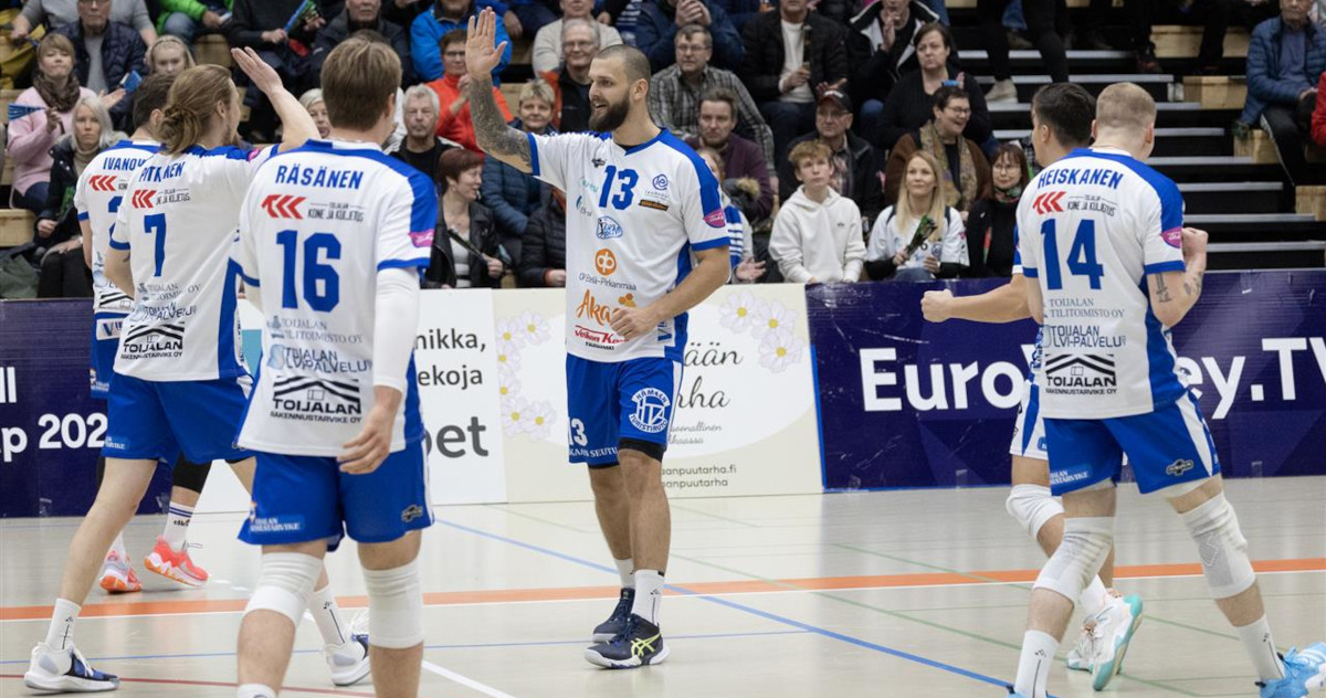 Akaa-Volley löi Suomen mestarit ja nousi liigassa ykköseksi