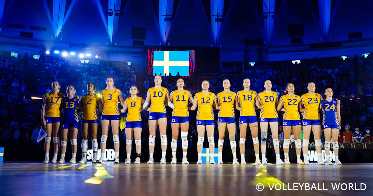 Sinikeltainen lentopalloihme joutuu odottamaan