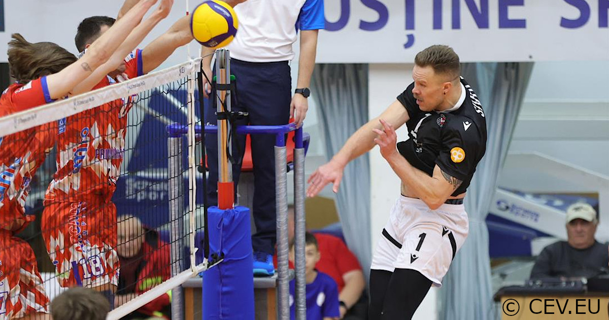 Urpo Sivula teki lentopalloliigan historiaa